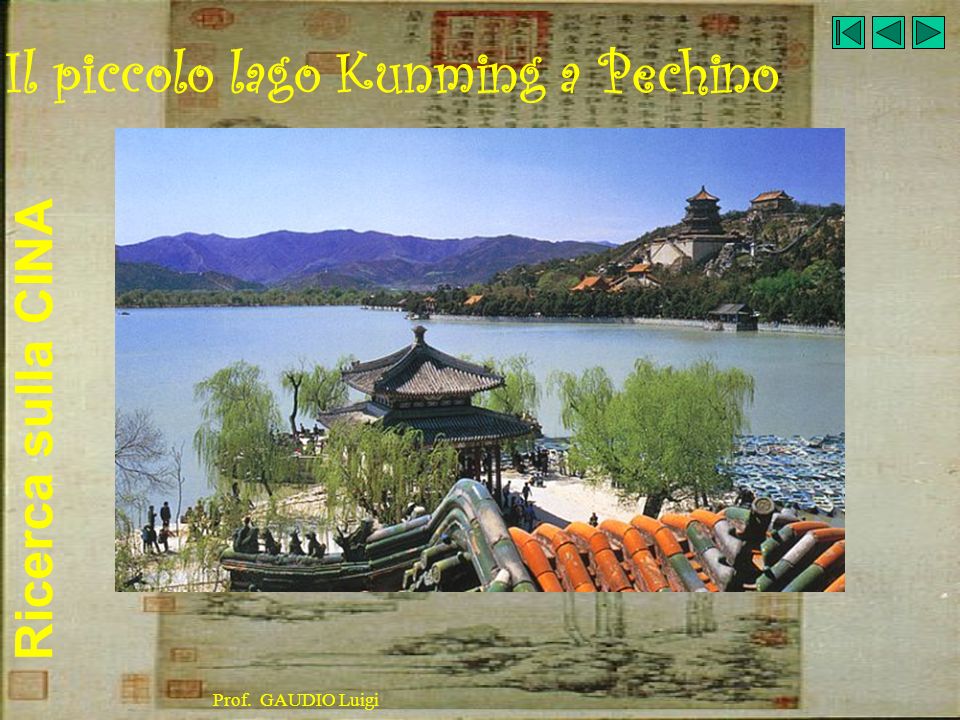 Il piccolo lago Kunming a Pechino