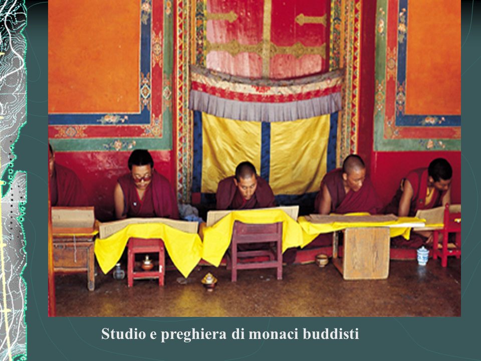 Studio e preghiera di monaci buddisti