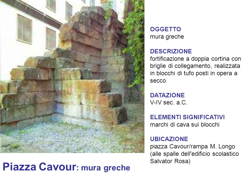 Piazza Cavour: mura greche