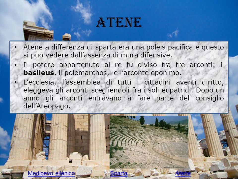 Atene Atene a differenza di sparta era una poleis pacifica e questo si può vedere dall’assenza di mura difensive.